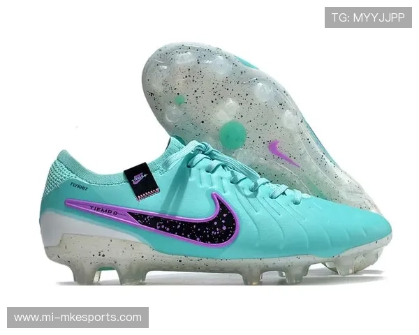 足球球星代言Nike运动鞋传奇盘点与创新设计探索